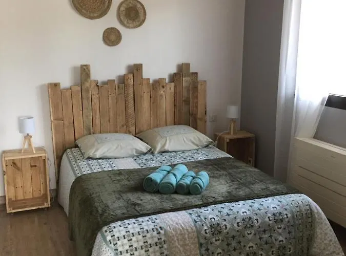 Le Perche בית הארחה סן-ז'וליין-אן-בורן