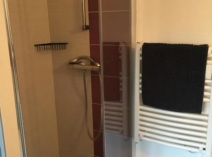 בית הארחה Le Perche סן-ז'וליין-אן-בורן